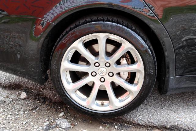 Photo of 2009 Gray Maserati Quattroporte