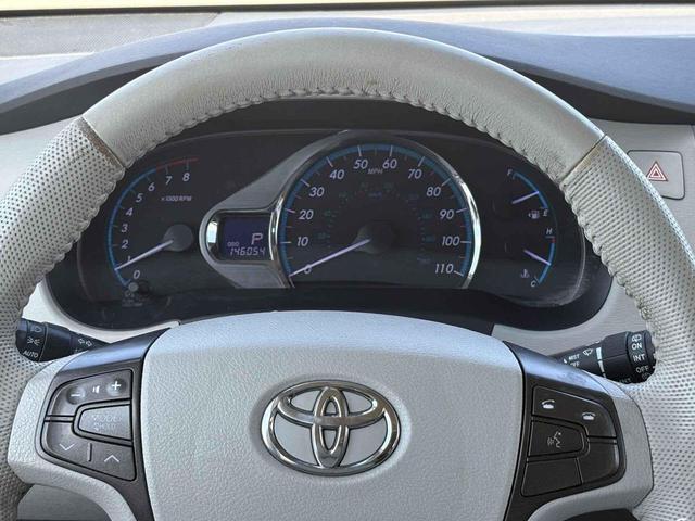 Photo of 2013  Toyota Sienna