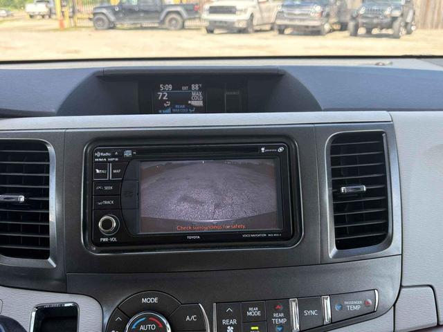 Photo of 2013  Toyota Sienna