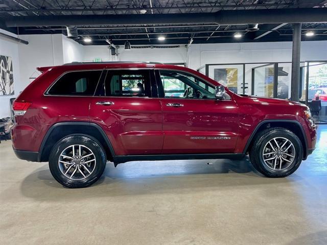Photo of 2021 BURG Jeep Grand Cherokee