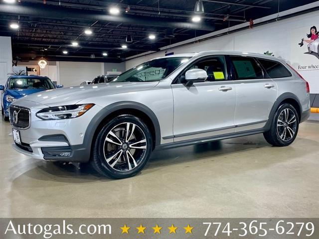 2018 Volvo V90 Cross Country