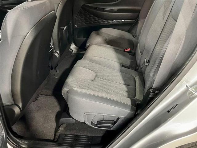 Photo of 2022 GRAY Hyundai SANTA FE