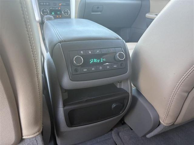 Photo of 2012 GREEN Chevrolet Traverse