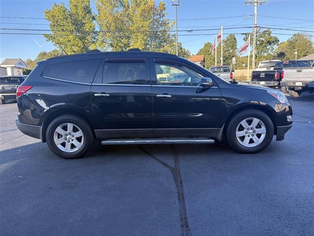 Photo of 2012 GREEN Chevrolet Traverse