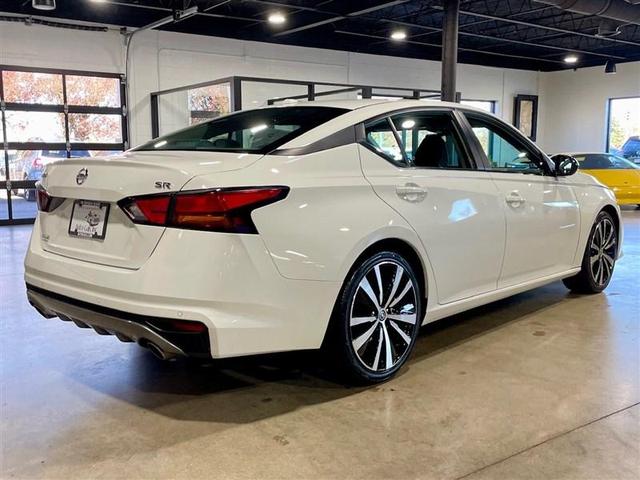 Photo of 2022 WHITE Nissan Altima