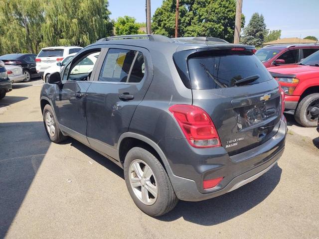 Photo of 2017 Nightfall Gray Metallic Chevrolet Trax