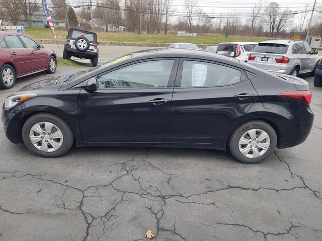 Photo of 2016 Black Diamond Hyundai ELANTRA
