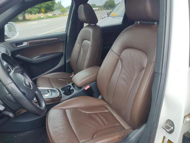 Photo of 2013 Ibis White Audi Q5