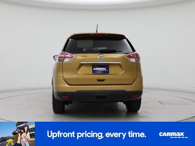 Photo of 2015 Gold Nissan Rogue