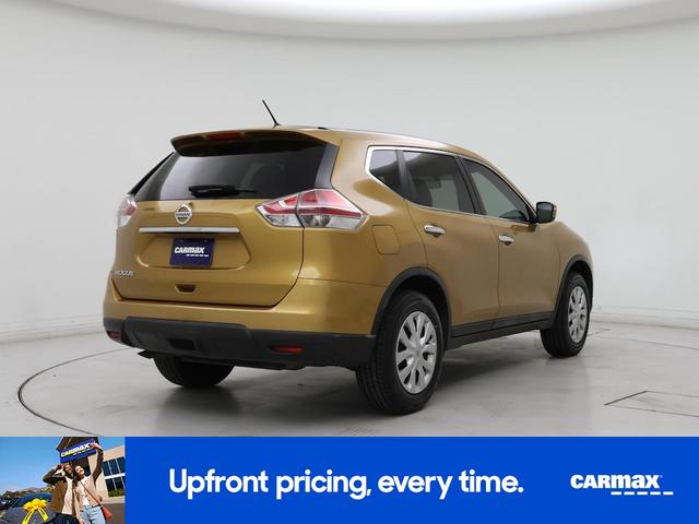 Photo of 2015 Gold Nissan Rogue