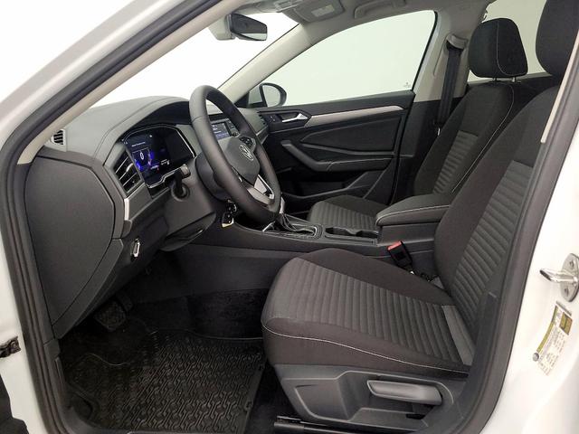 Photo of 2024 White Volkswagen Jetta