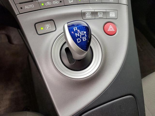 Photo of 2015 Red Toyota Prius
