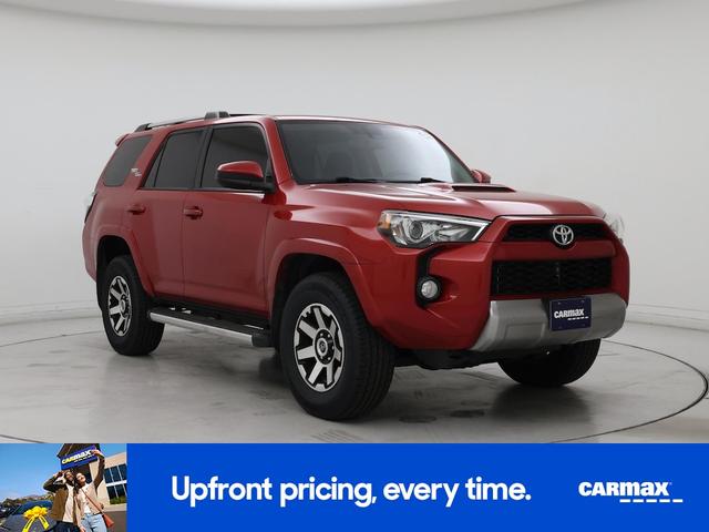 Photo of 2018 Red Toyota 4Runner