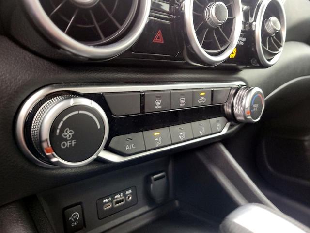 Photo of 2024 Gray Nissan Sentra
