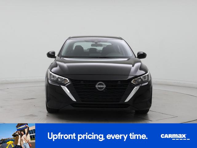 Photo of 2024 Gray Nissan Sentra