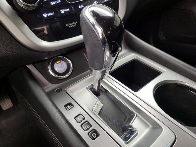 Photo of 2020 Black Nissan Murano