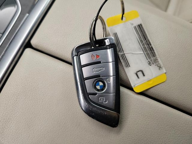 Photo of 2020 Blue BMW X5