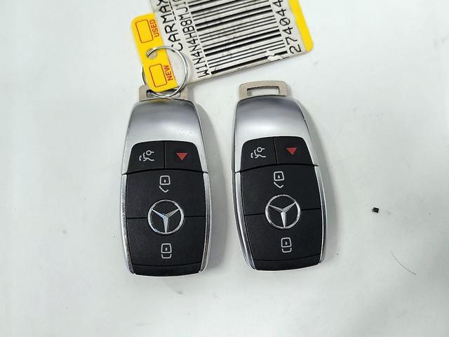 Photo of 2021 White Mercedes-Benz GLA 250