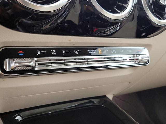 Photo of 2021 White Mercedes-Benz GLA 250