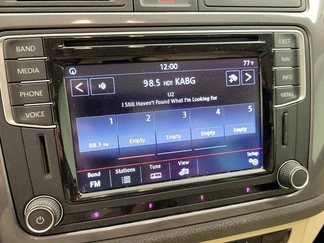 Photo of 2016 Red Volkswagen Tiguan