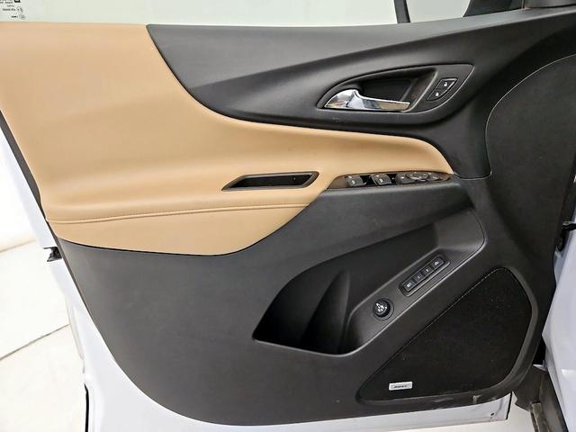 Photo of 2024 White Chevrolet Equinox