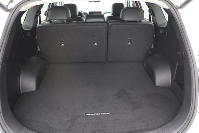 Photo of 2023 Quartz White Hyundai SANTA FE