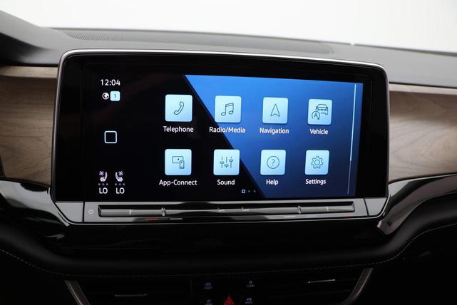 Photo of 2024 Platinum Gray Metallic Volkswagen Atlas