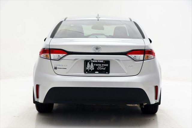 Photo of 2025 Classic Silver Metallic Toyota Corolla