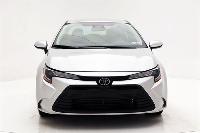 Photo of 2025 Classic Silver Metallic Toyota Corolla