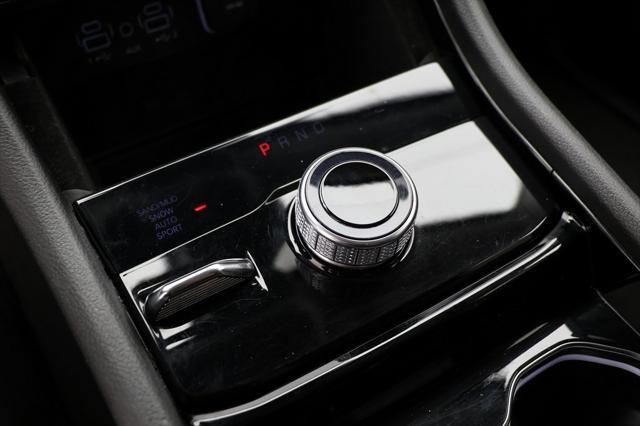 Photo of 2022 Bright White Clearcoat Jeep Grand Cherokee L