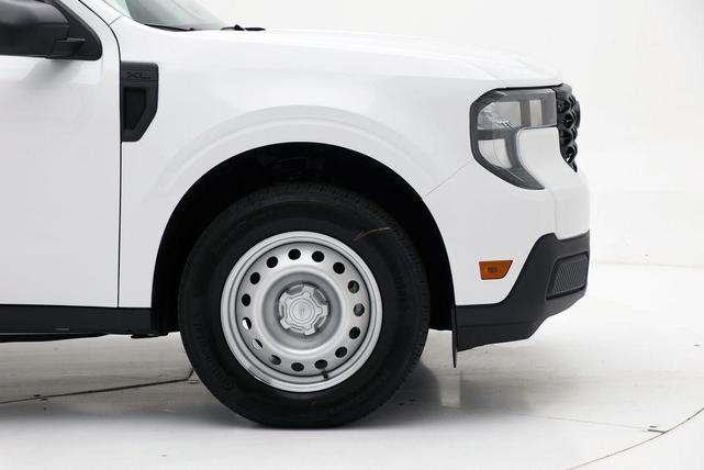 Photo of 2025 Oxford White Ford Maverick