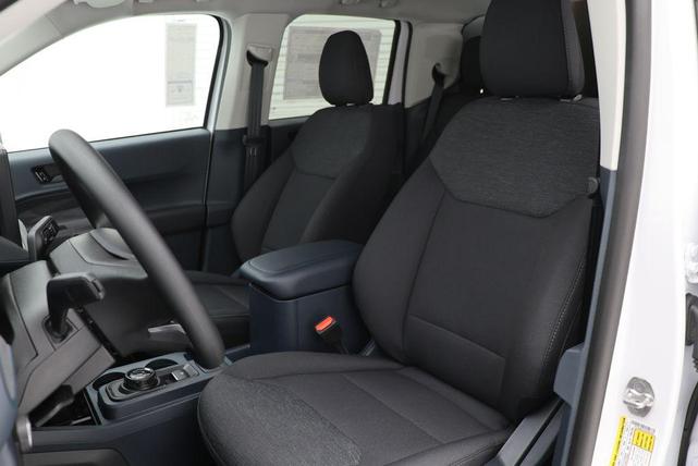 Photo of 2025 Oxford White Ford Maverick