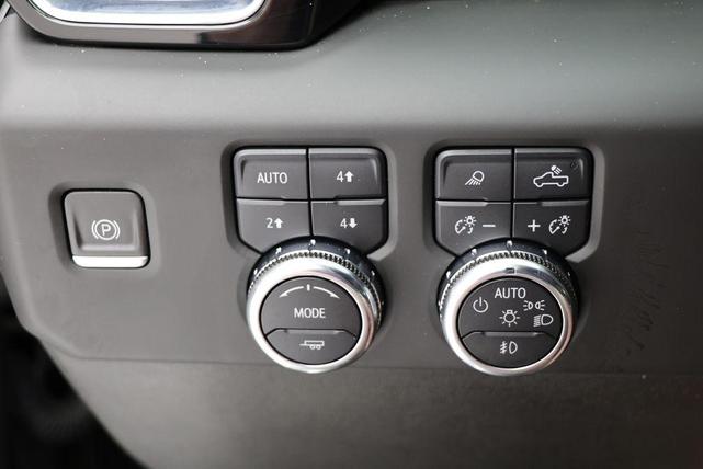 Photo of 2024 Onyx Black GMC Sierra 2500