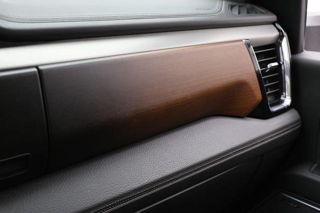 Photo of 2024 Onyx Black GMC Sierra 2500