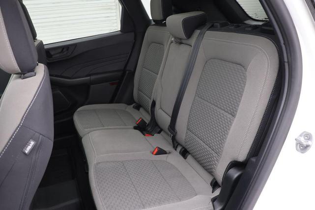 Photo of 2022 Star White Metallic Tri-Coat Ford Escape