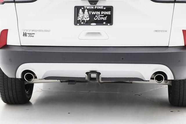 Photo of 2022 Star White Metallic Tri-Coat Ford Escape