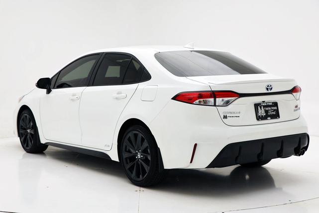 Photo of 2024 Ice Cap Toyota Corolla Hybrid