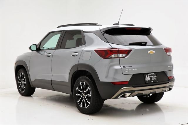 Photo of 2023 Sterling Gray Metallic Chevrolet Trailblazer