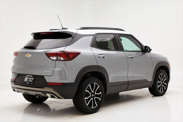 Photo of 2023 Sterling Gray Metallic Chevrolet Trailblazer