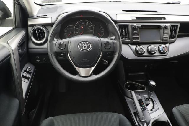 Photo of 2016 Magnetic Gray Metallic Toyota RAV4