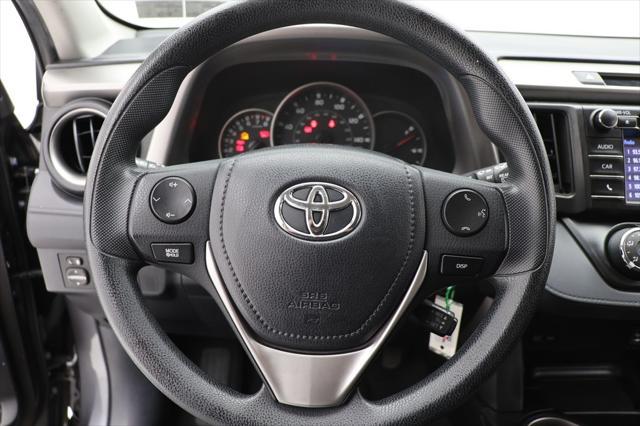 Photo of 2016 Magnetic Gray Metallic Toyota RAV4