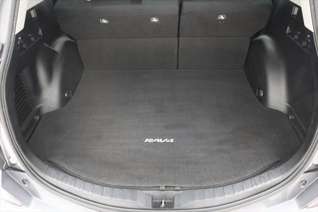 Photo of 2016 Magnetic Gray Metallic Toyota RAV4