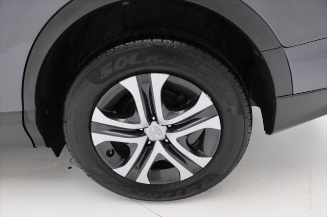 Photo of 2016 Magnetic Gray Metallic Toyota RAV4