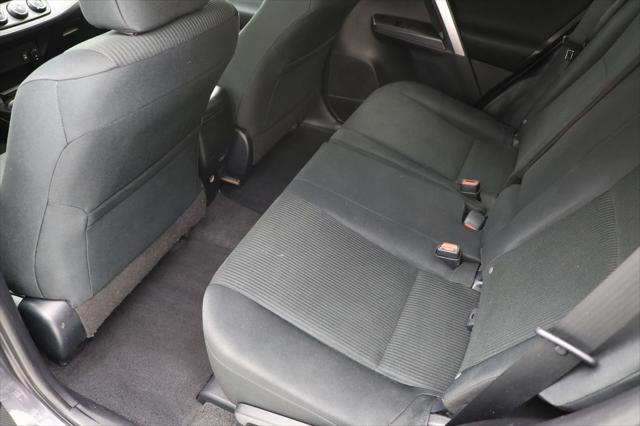 Photo of 2016 Magnetic Gray Metallic Toyota RAV4