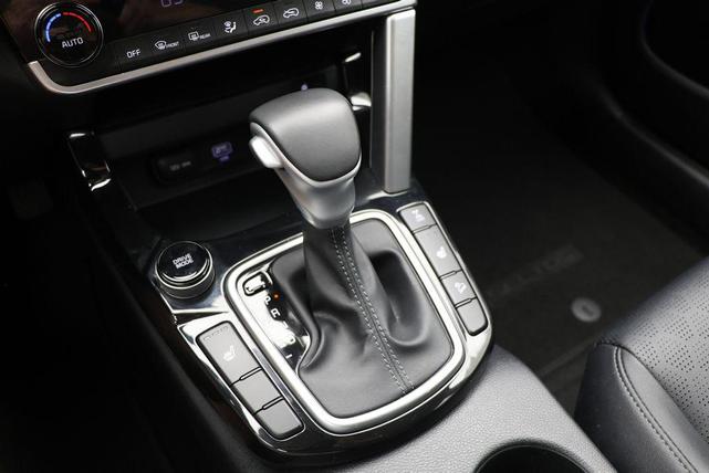Photo of 2023 Dark Ocean Blue/Black Roof Kia Seltos