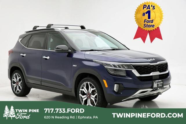 Photo of 2023 Dark Ocean Blue/Black Roof Kia Seltos