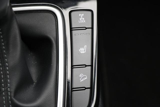 Photo of 2023 Dark Ocean Blue/Black Roof Kia Seltos