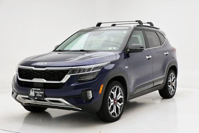 Photo of 2023 Dark Ocean Blue/Black Roof Kia Seltos