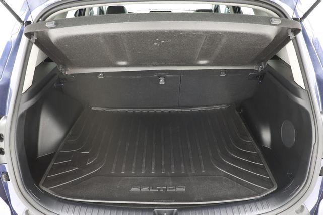 Photo of 2023 Dark Ocean Blue/Black Roof Kia Seltos