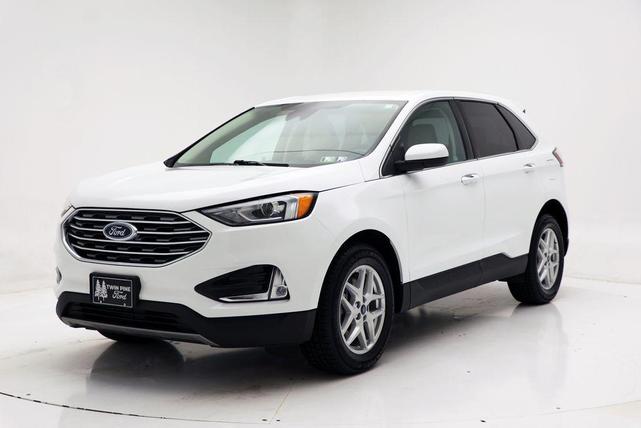 Photo of 2022 Oxford White Ford Edge